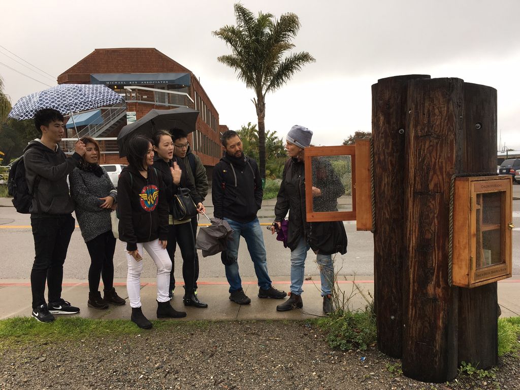 Sausalito, California: leading a field trip to vis