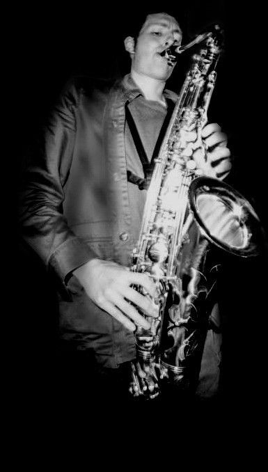 Instruction available on tenor saxophone as well.
