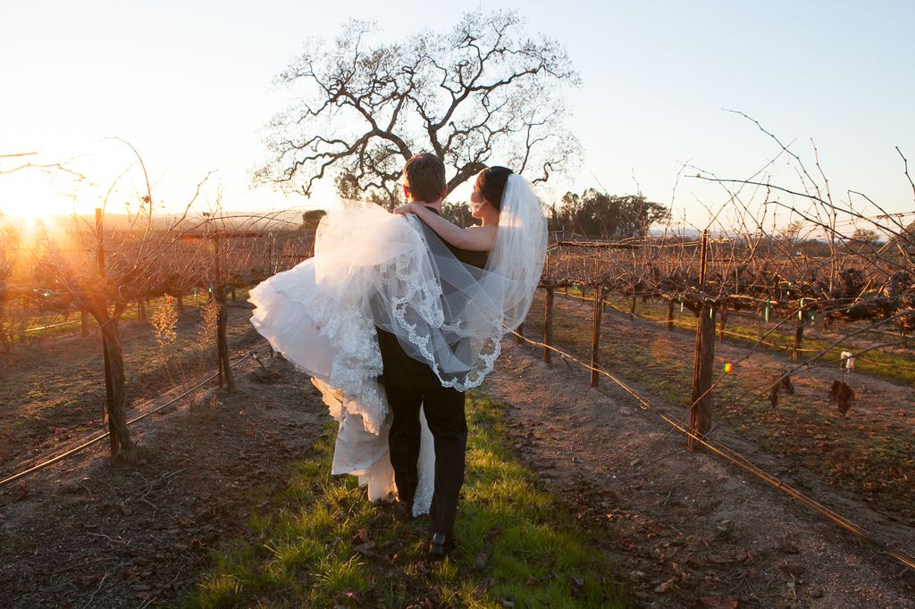 Wedding Couple Robert Hall Winery
Paso Robles, CA