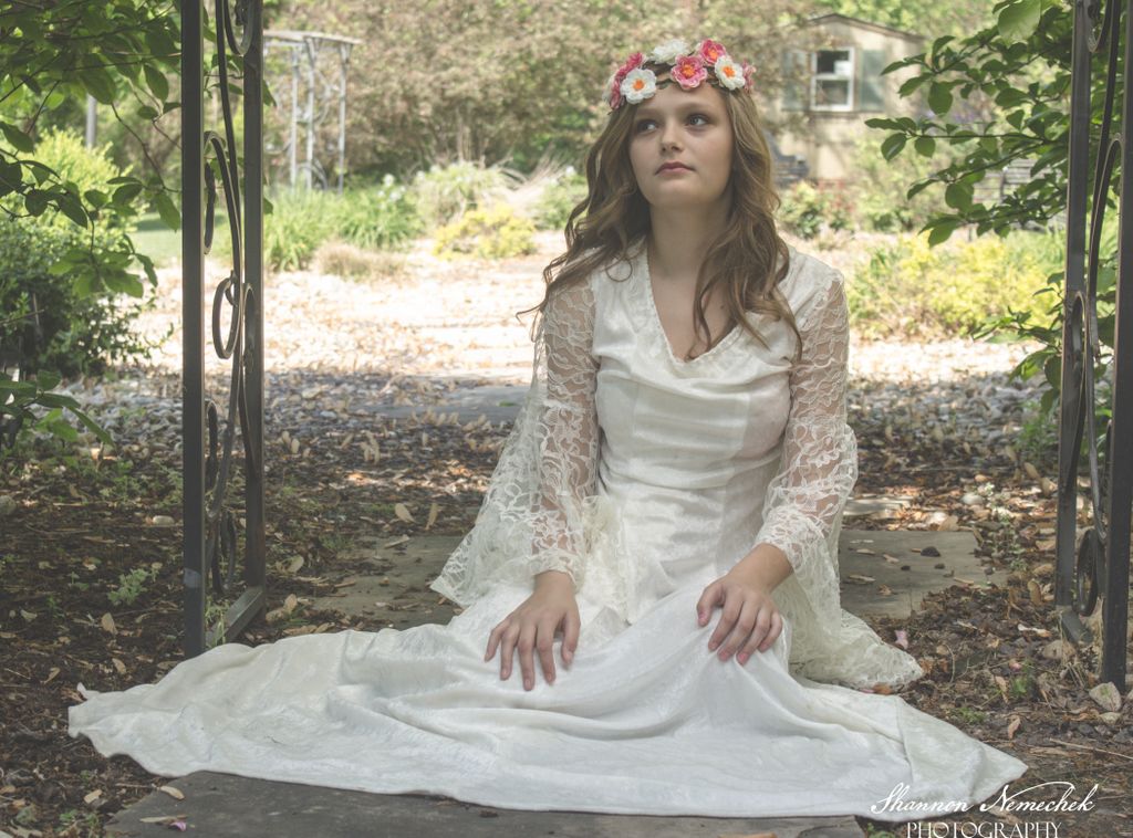 Photo and makeup by Shannon Nemechek