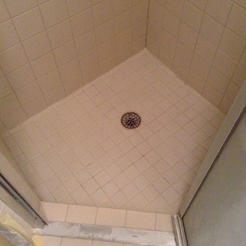 The After Pic. This shower needed grout cut out an