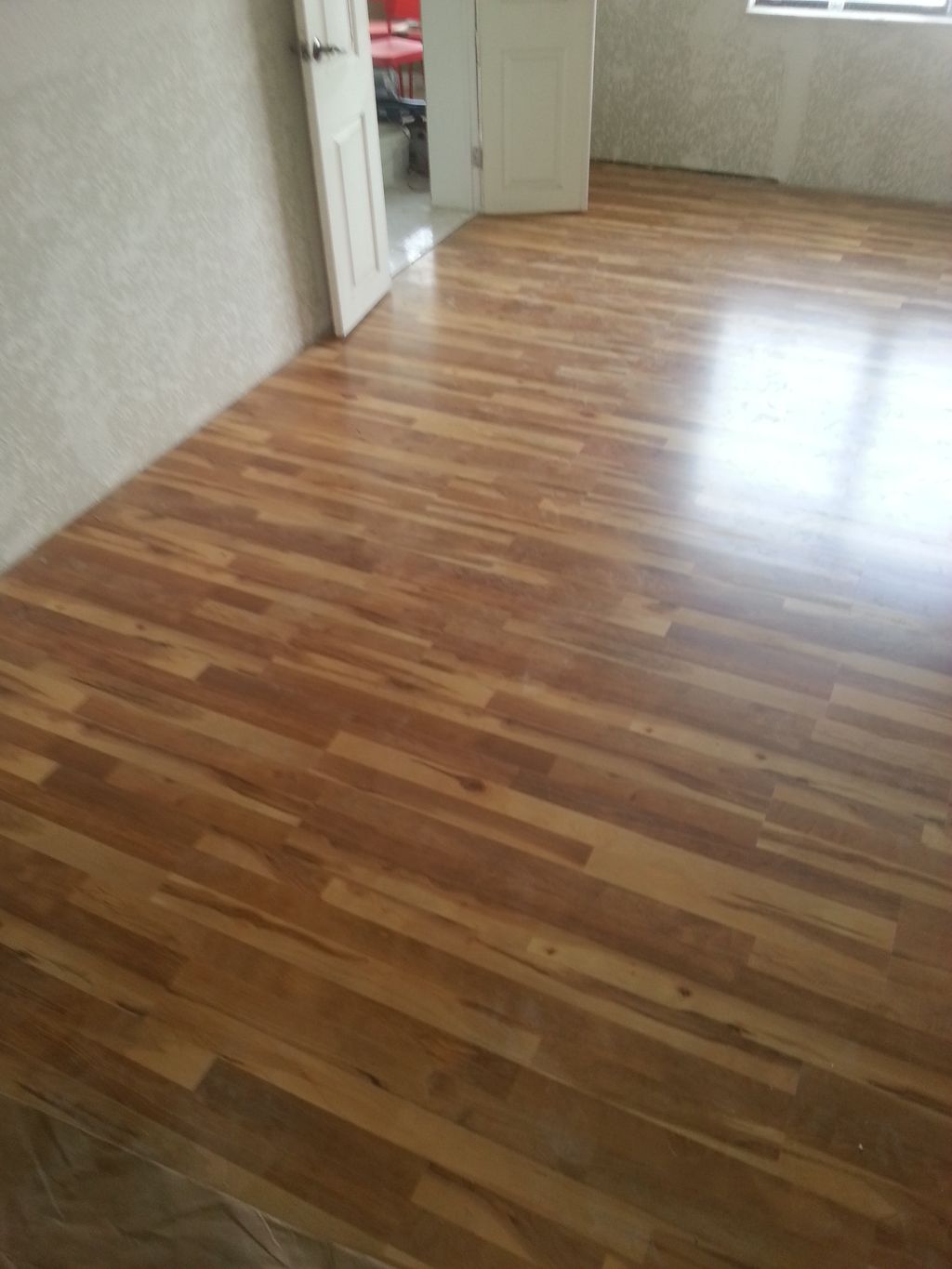 Laminate in Largo, Florida