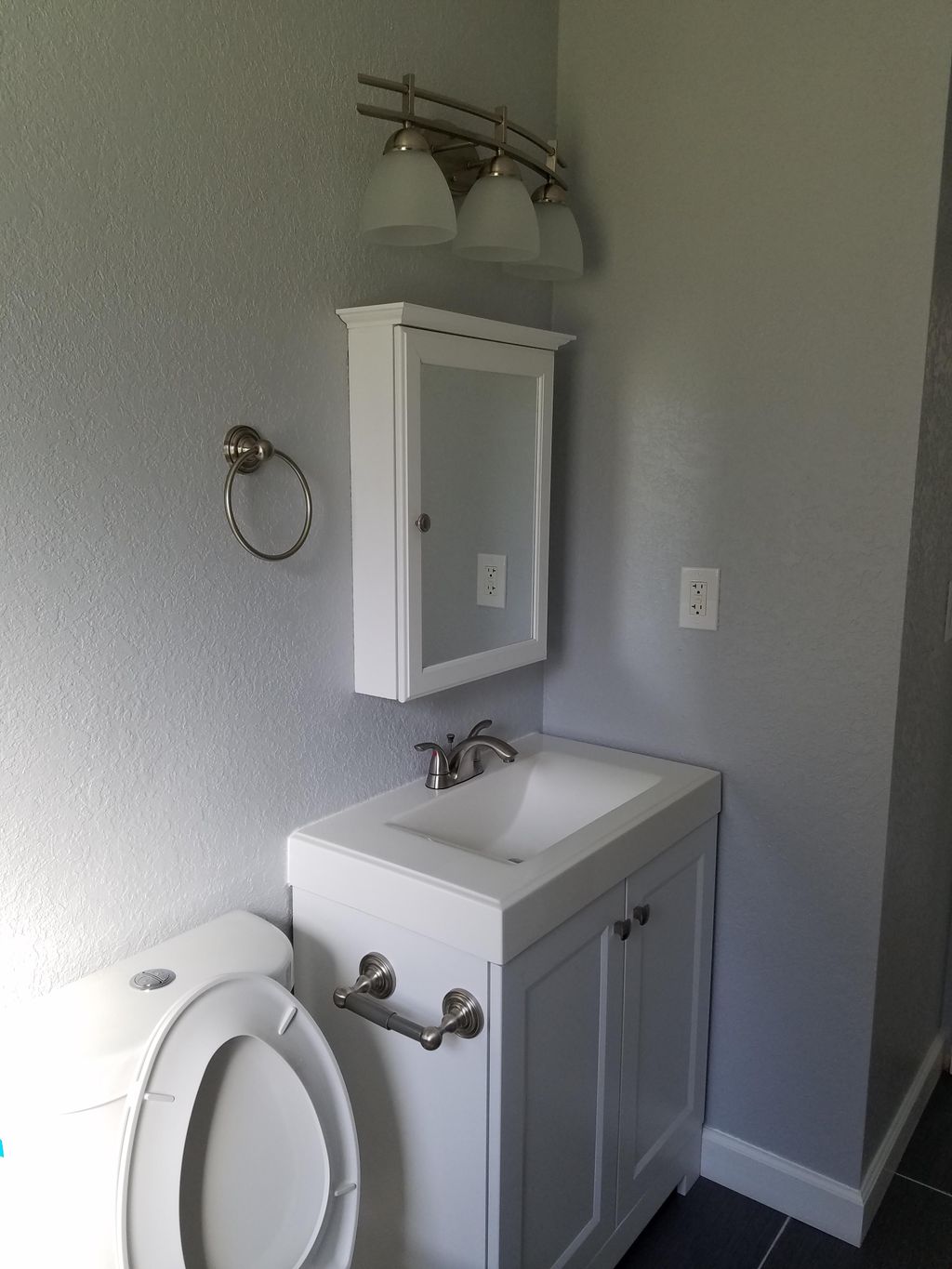 Complete Home Remodel Oct 2016
2nd Bath