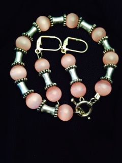 Iridescent Rose - Bracelet & Earings
$30