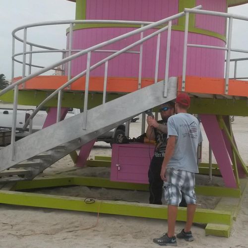 Construction of 2 new lifeguard towers on South Be