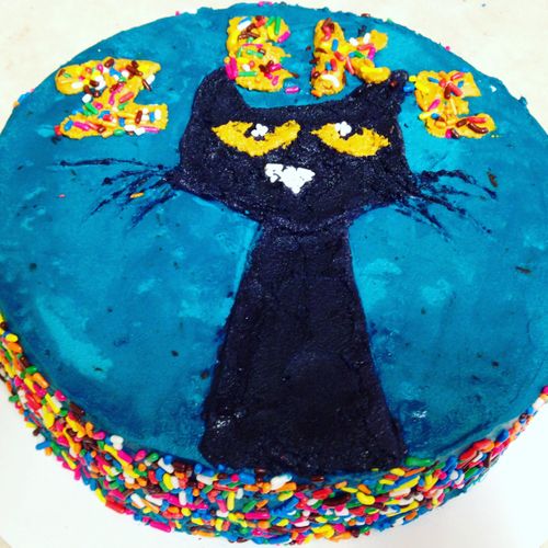 Pete the Cat cake