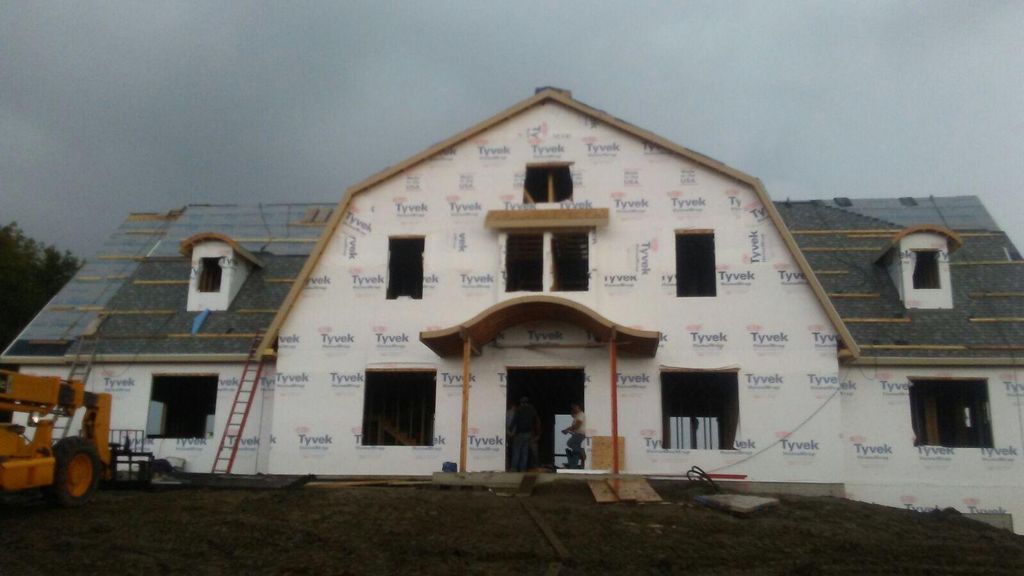 This was a fun one in Adele, IA on a vineyard! Kee