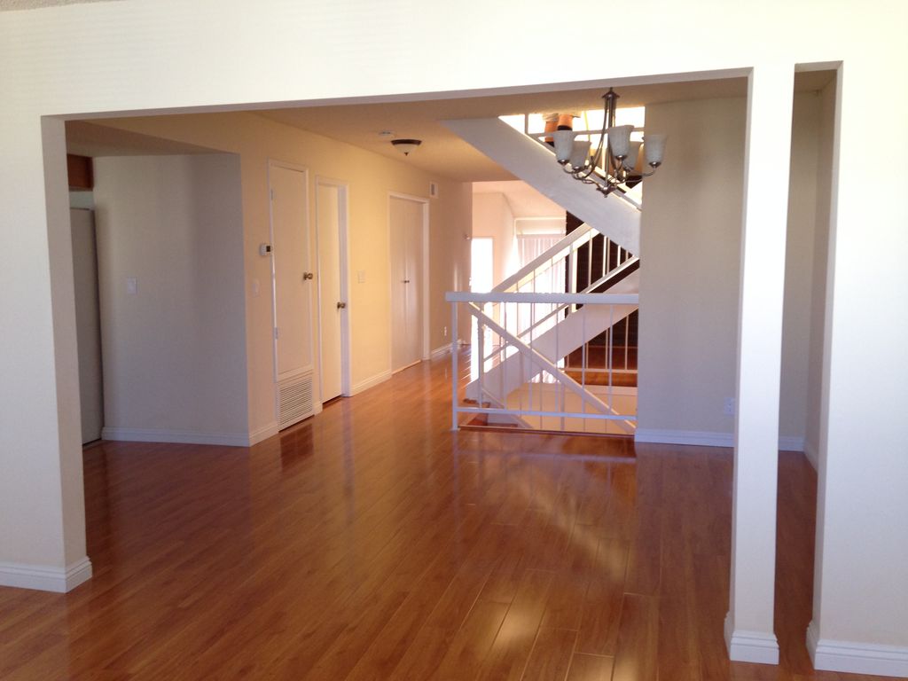 Post-Construction cleaning, clean floors!