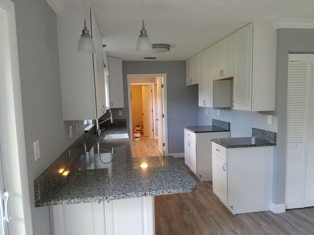 Complete Home Remodel Oct 2016
Complete New Kitche