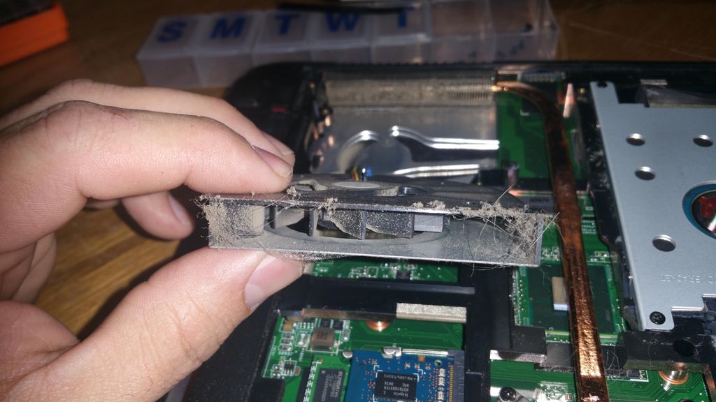 Dust clogged in heat sink vents damaging cooling f
