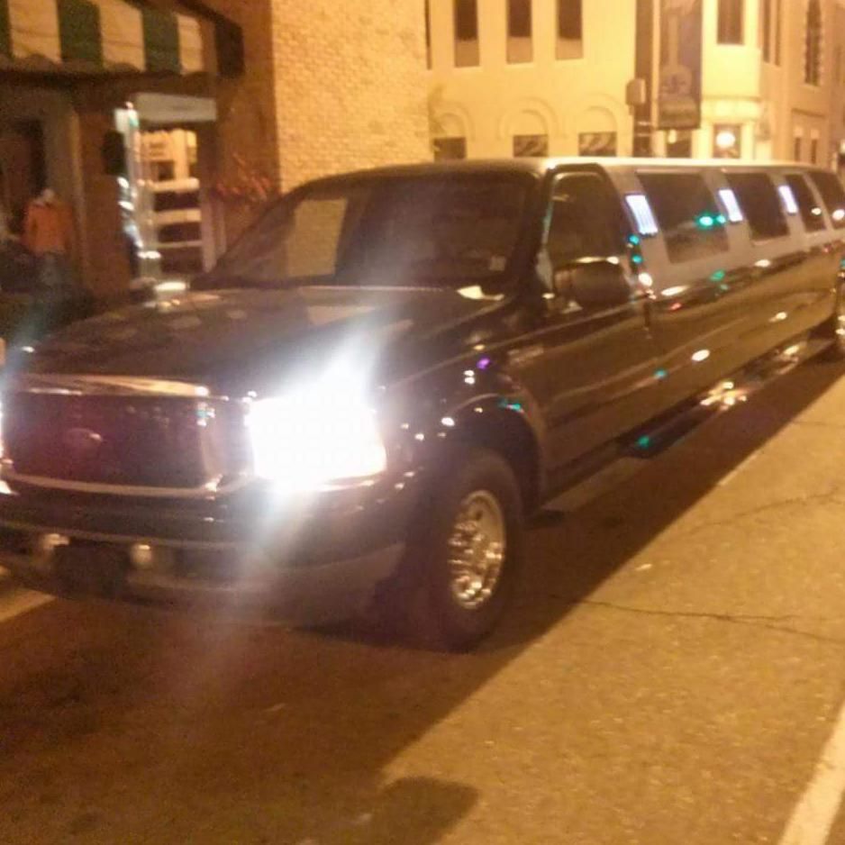 DELUXE 1 LIMO LLC