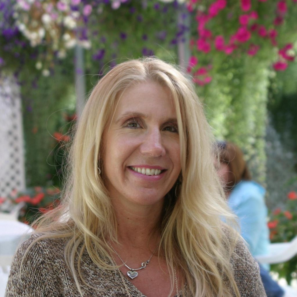 Author Lori Armstrong