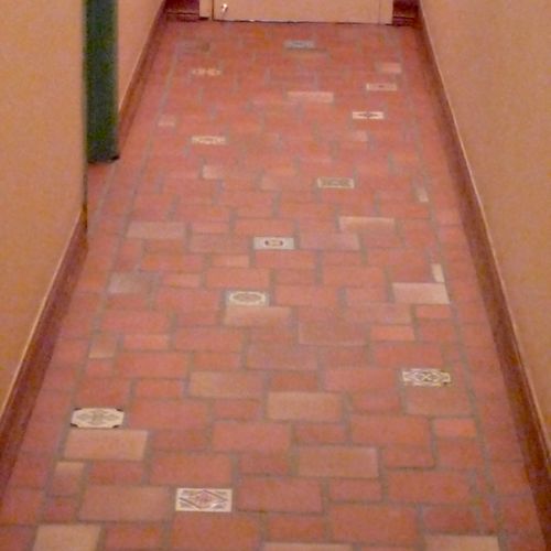 retail building hallway installation