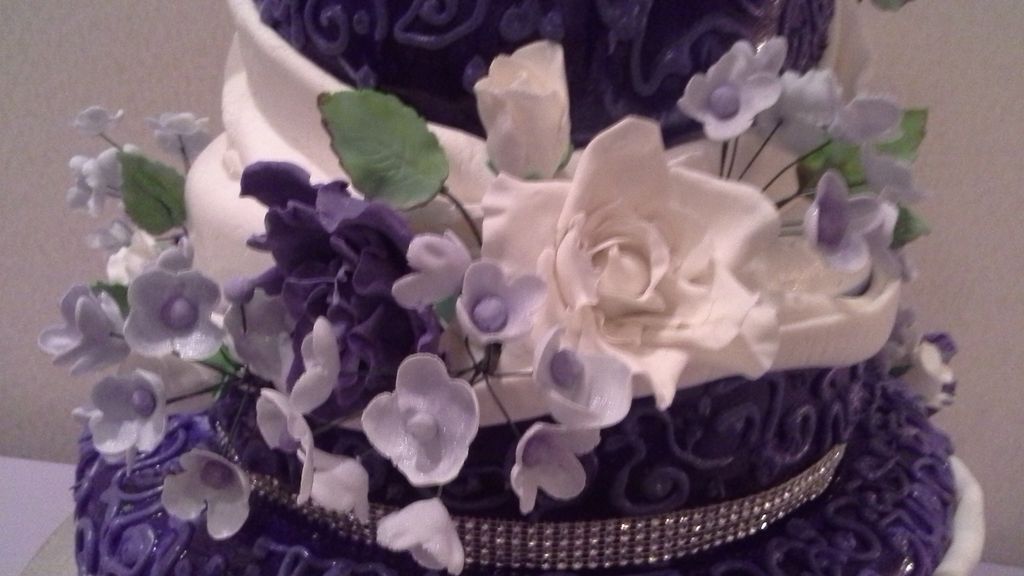 Close up of Sugar Roses and flowers