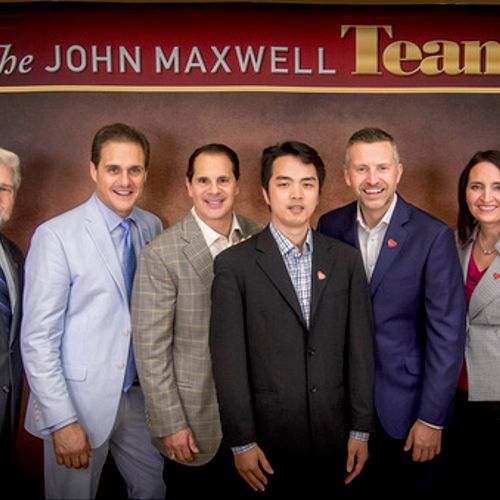 With John Maxwell Team's mentors at the certificat