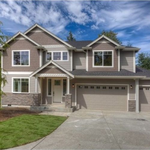 Built on a large lot in Gig Harbor