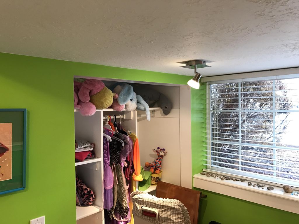 Nothing like lime green paint 😬