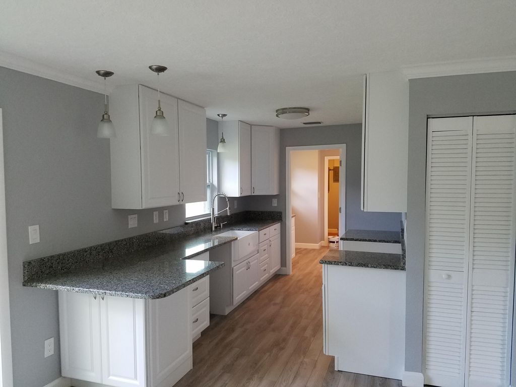 Complete Home Remodel Oct 2016
Complete New Kitche