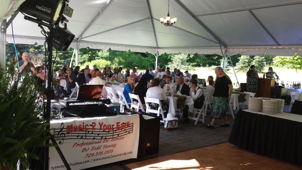 Wedding ceremony and reception at Stonebridge Farm