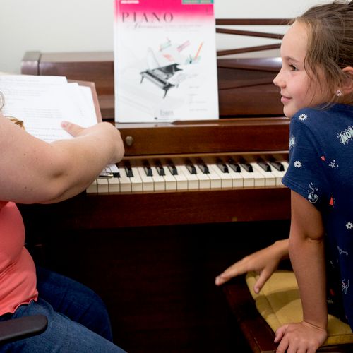Christina Goshorn piano lesson!