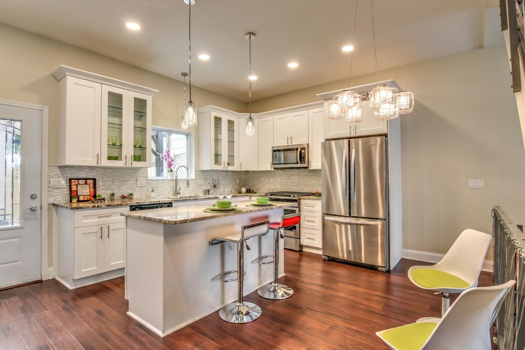White Kitchen with Breakfast Bar