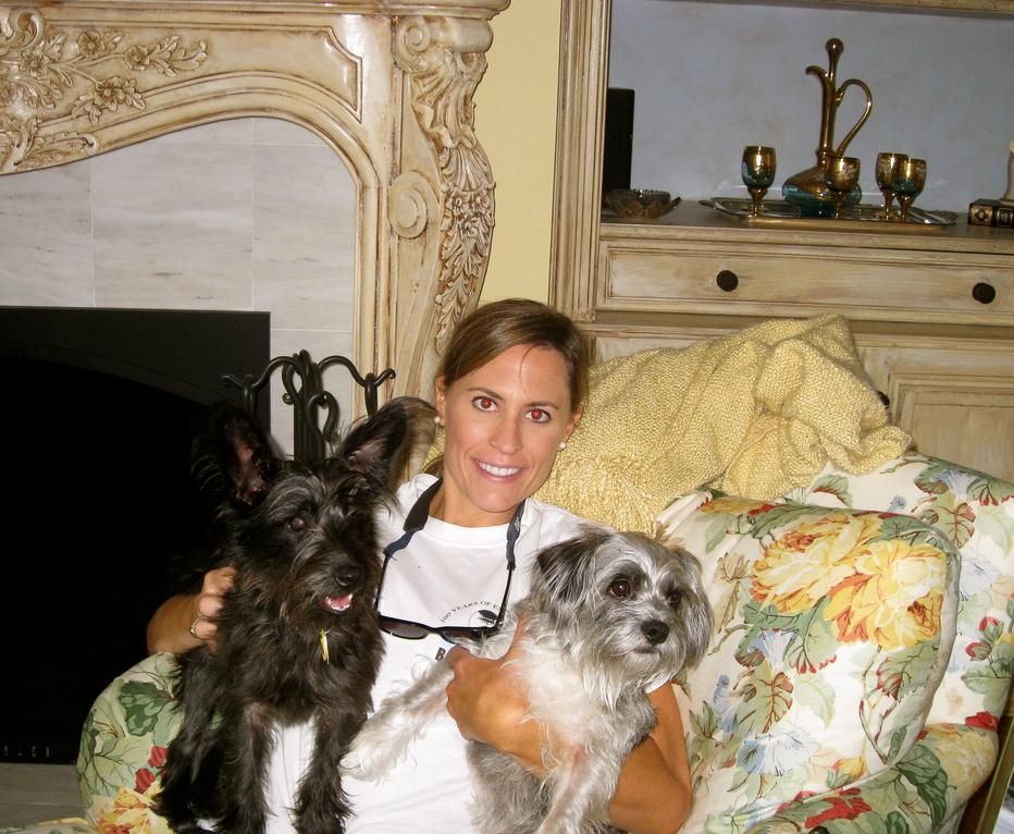In 2009, Stacey opened her very own petsitting com