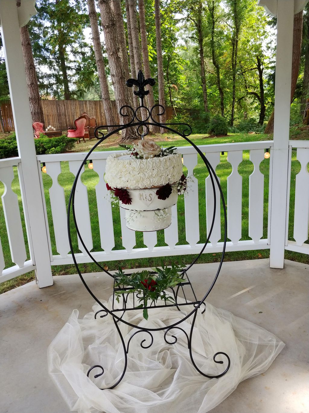 Chandelier Cake 101 degrees July 2018
