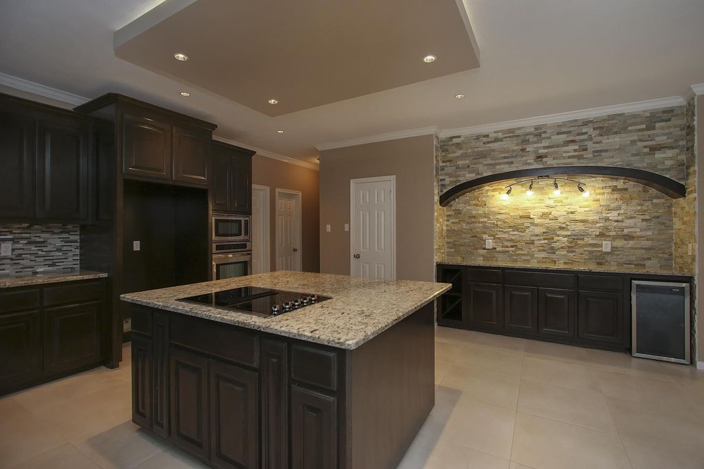 New Granite, Porcelain Floor, Back Splash, Cabinet