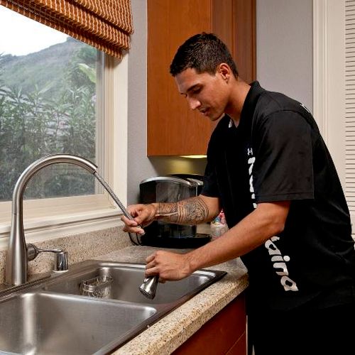 Our professional plumbers will repair your faucet 
