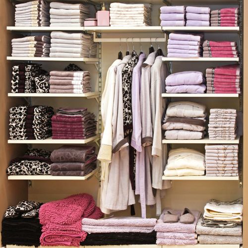 Creating order in large closets
