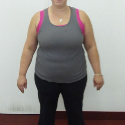Erin Becht lost 17 Ibs and 9.5 inches in 30 days.
