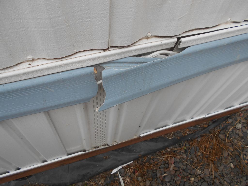 MFH Sustained Moisture Damage At The Belly Band