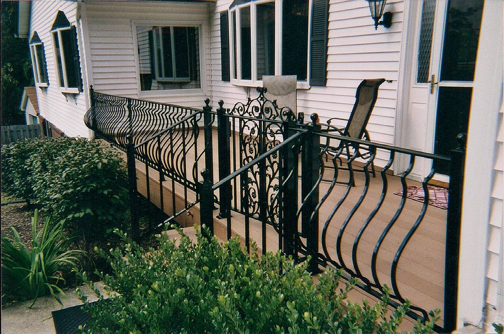 Black Aluminum powder coated banisters with bow sp