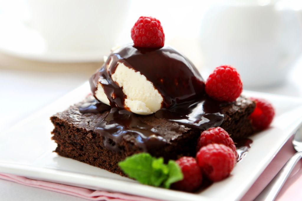 Chocolate Brownie A La Mode