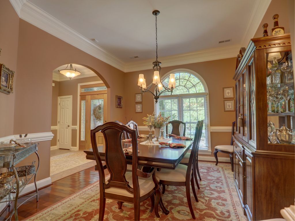 Photograph I took for a listing