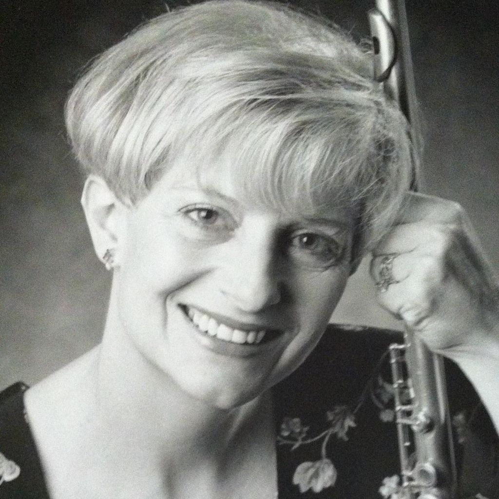 Elaine Thoma, flute, alto flute, piccolo