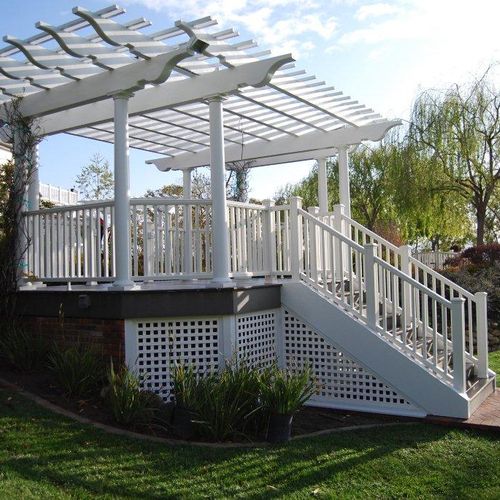 (1/4) Nice patio cover on a small deck.