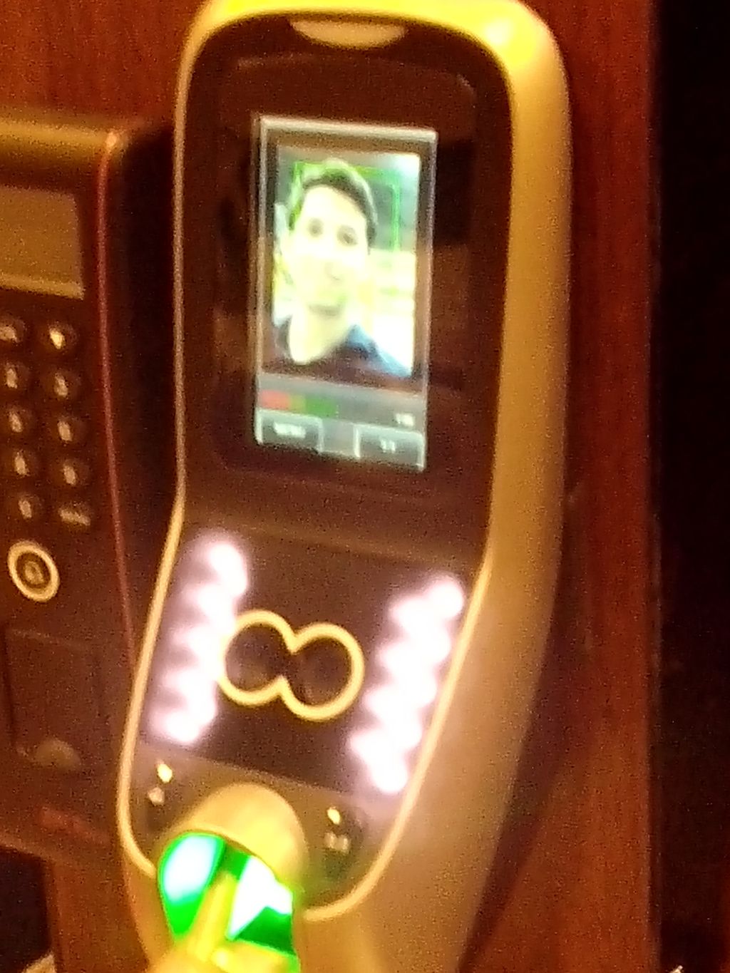 thumbprint facial recognition door lock device, Ho
