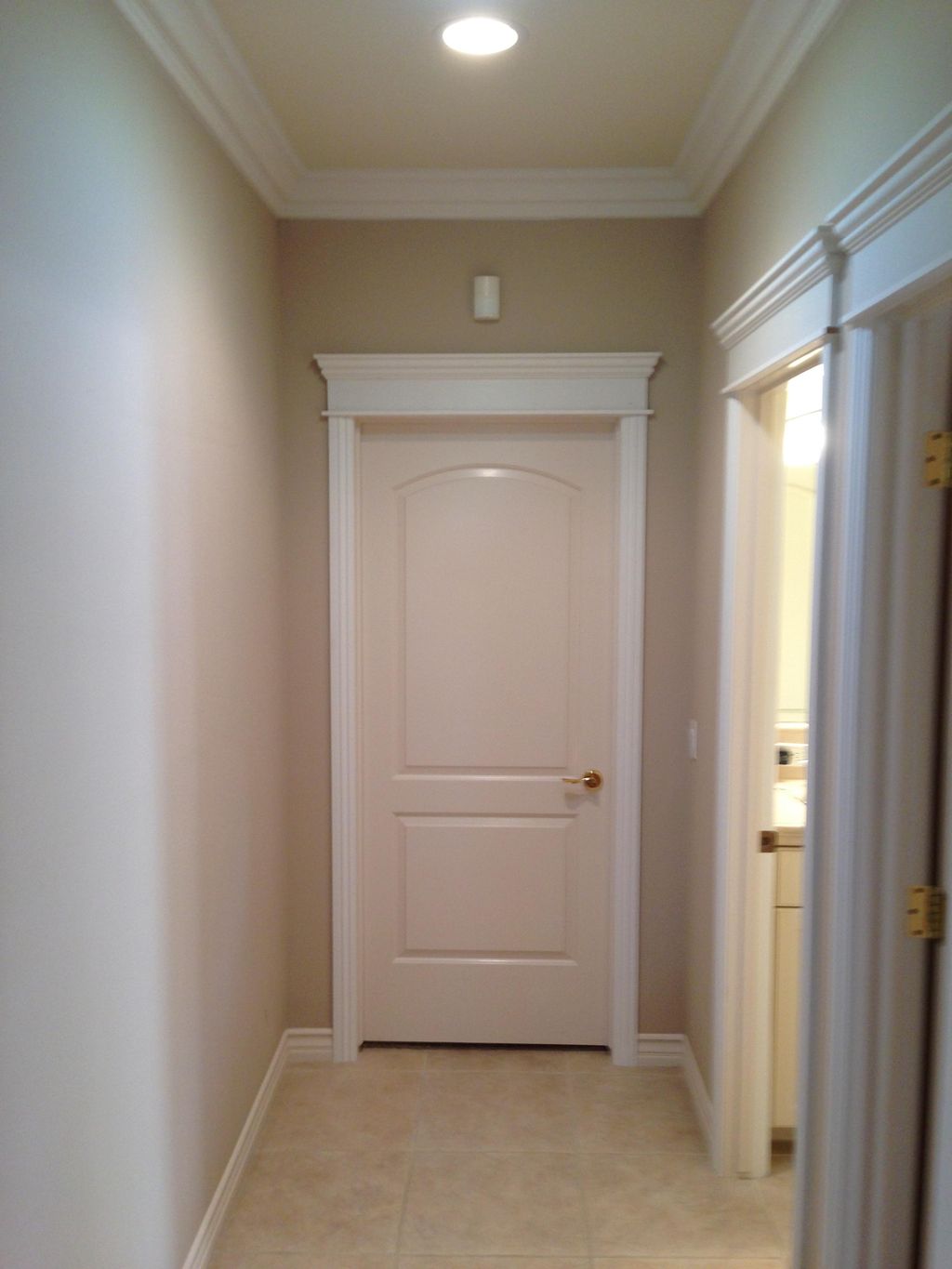 Door casings with 3 piece header