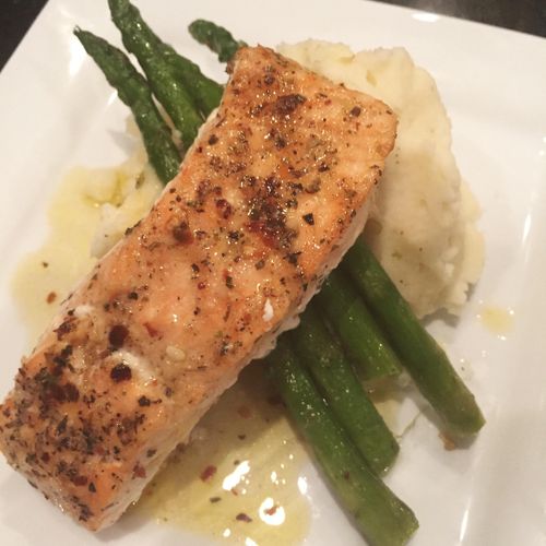 Garlic Butter Salmon with asparagus and Mash potat