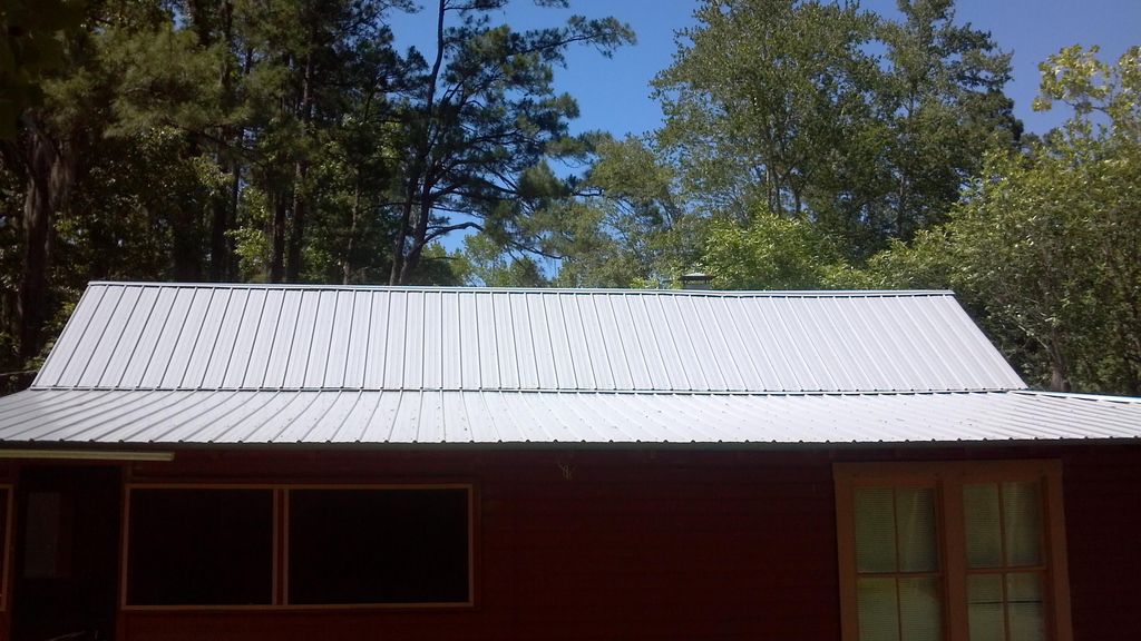 New master rib 29 gauge metal. Galvalum color. Ins