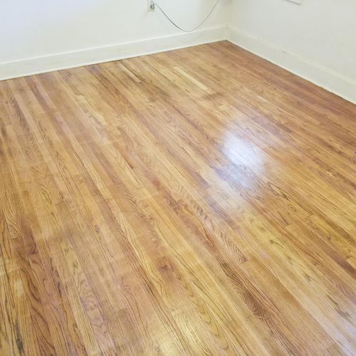 before picture of hardwood floor
