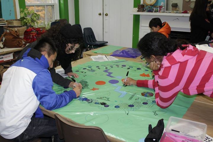 Making a kite for Dia de los Muertos in Kentucky