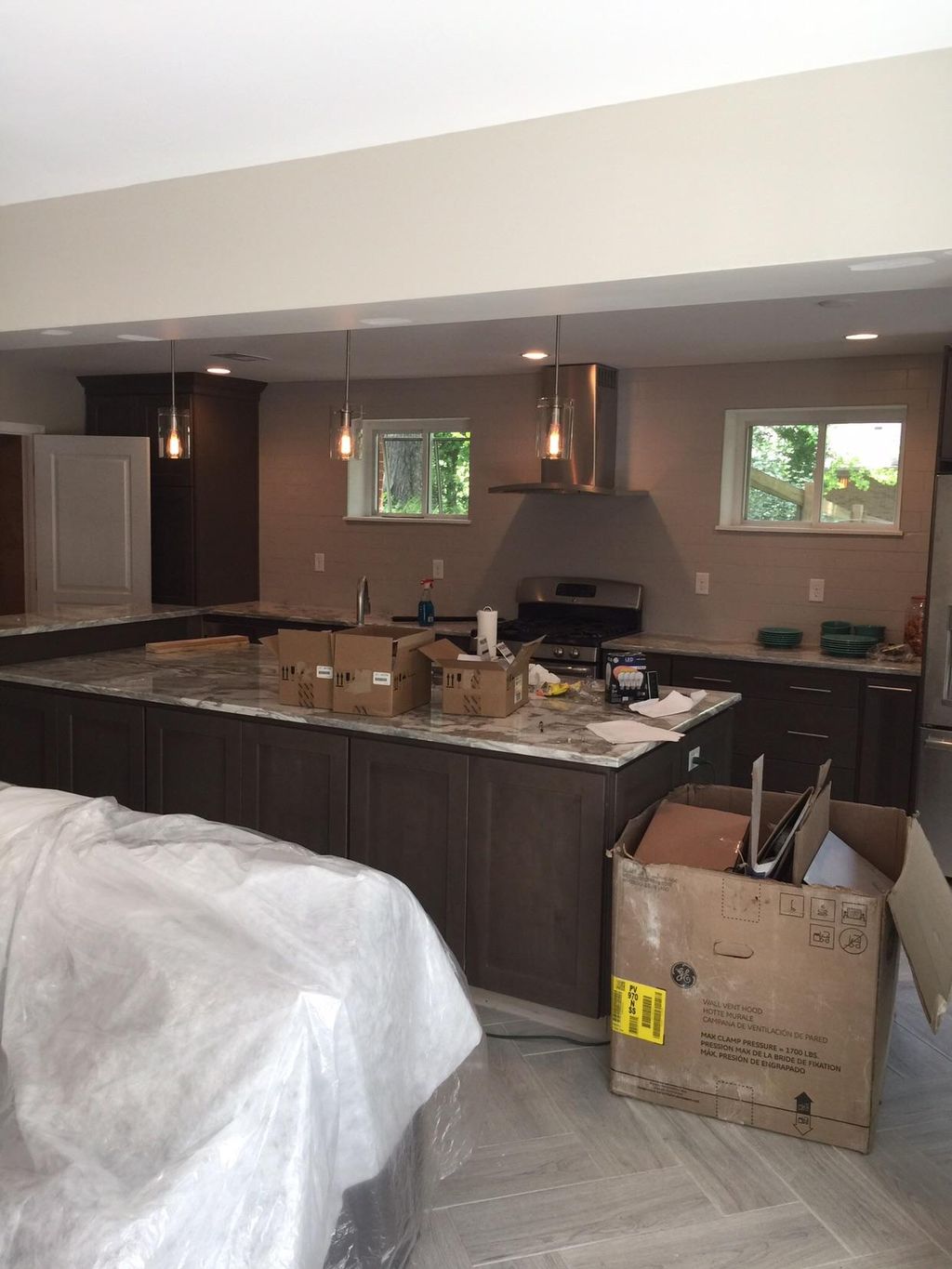 Kitchen remodel with new recess lights and new pen