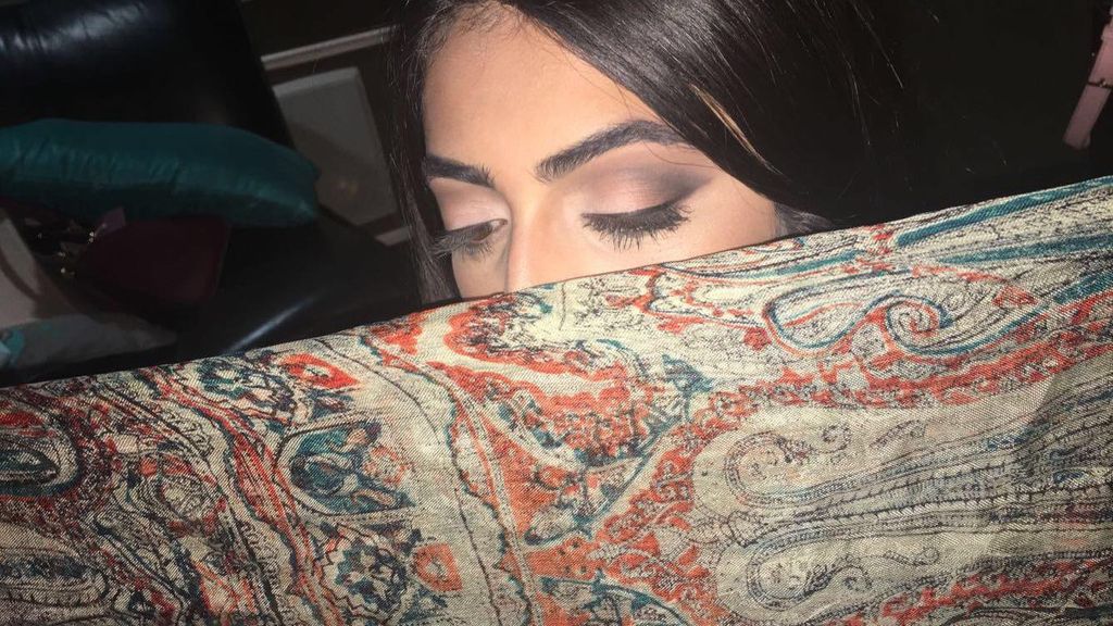 Smoked out eyeshadow shadow