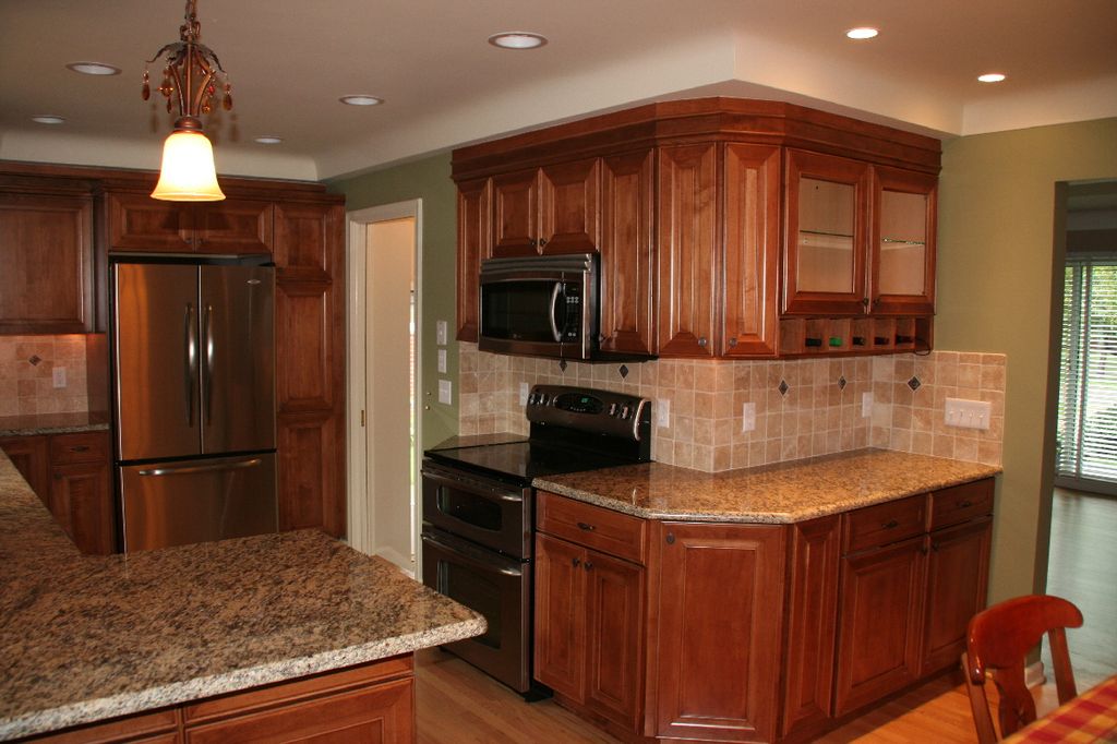 After
Walls and closet removed. Kitchen now part o
