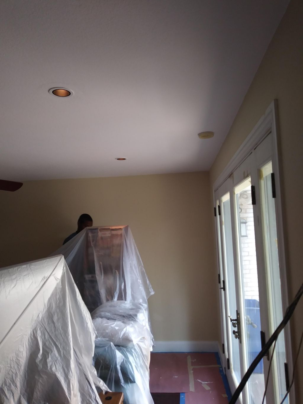 color change on a master beedroom walls and ceilin