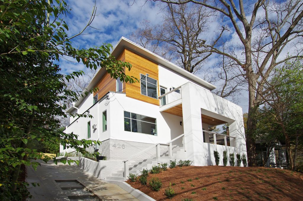 8th Street House
