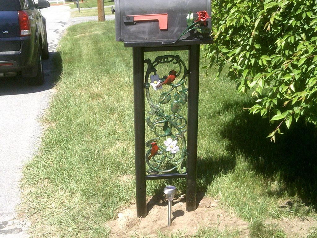 mailbox stand