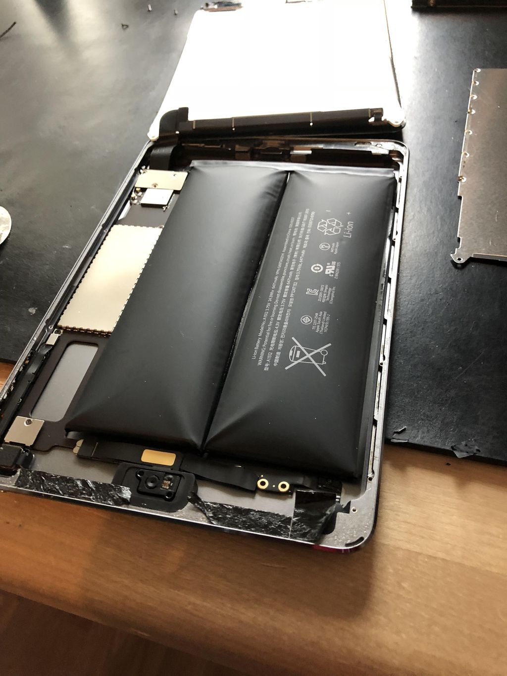iPad Air Swollen Battery Replacement 